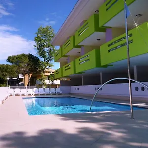 residence-bright-star.hotelinveneto.com/